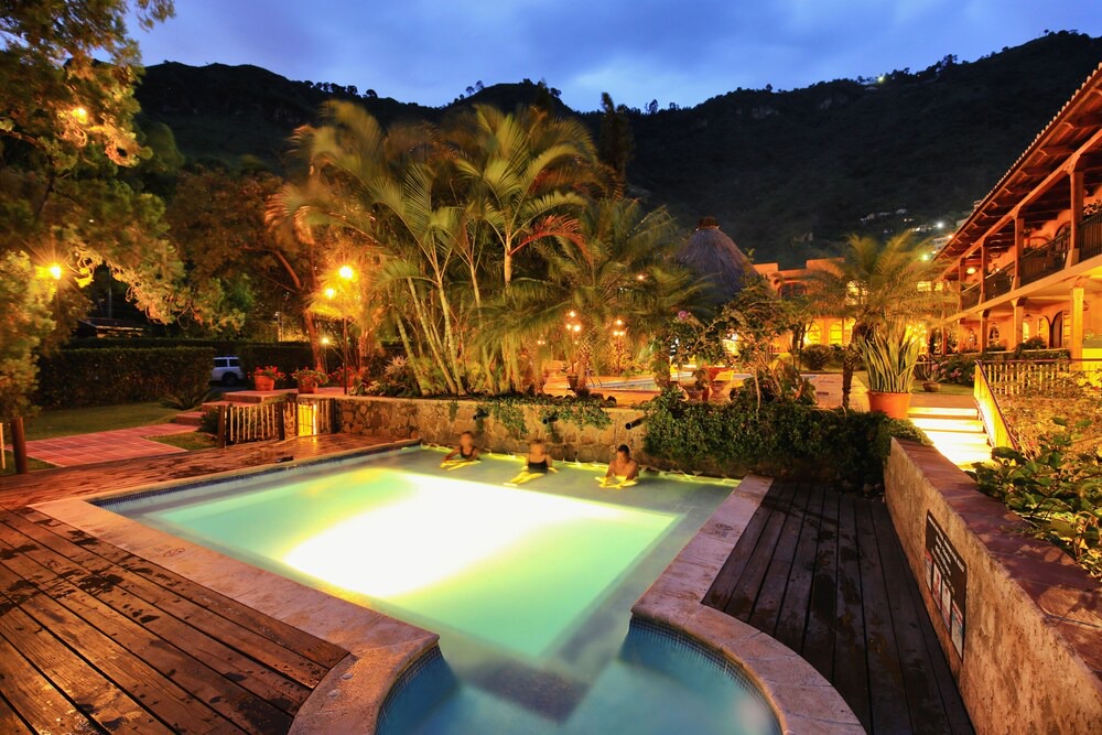 Santa Catarina Palopo Hotel | Villa Santa Catarina