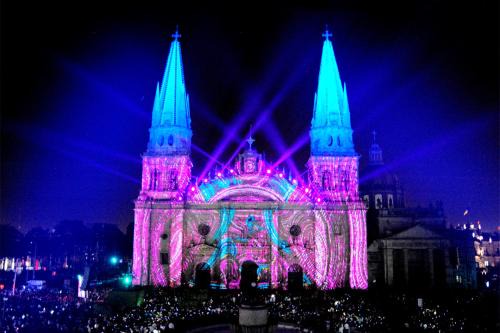 Downtown Guadalajara Hotel | Vista Catedral Guadalajara - Self Check in