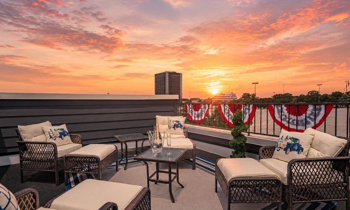 Arlington House | Walk to AT&T Stadium | Priv Rooftop + Free Parking