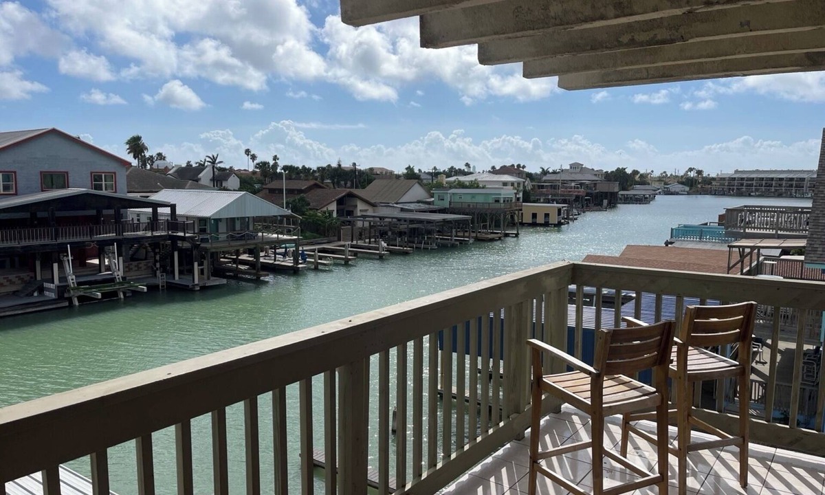 Port Isabel Condo | Waterfront 2BR Condo w/Private Deck & Hot Tub Near South Padre
