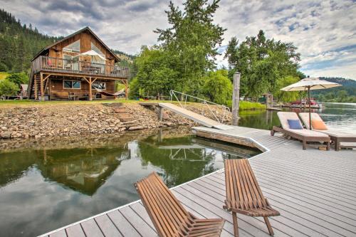 St. Maries House | Waterfront Cabin w/2 Boat Docks & Mtn Views!