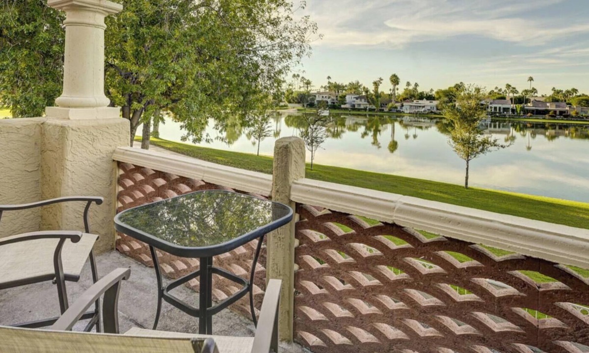 McCormick Ranch House | Waterfront Gated Villa | Lakefront in Gated Scottsdale Community + Pool