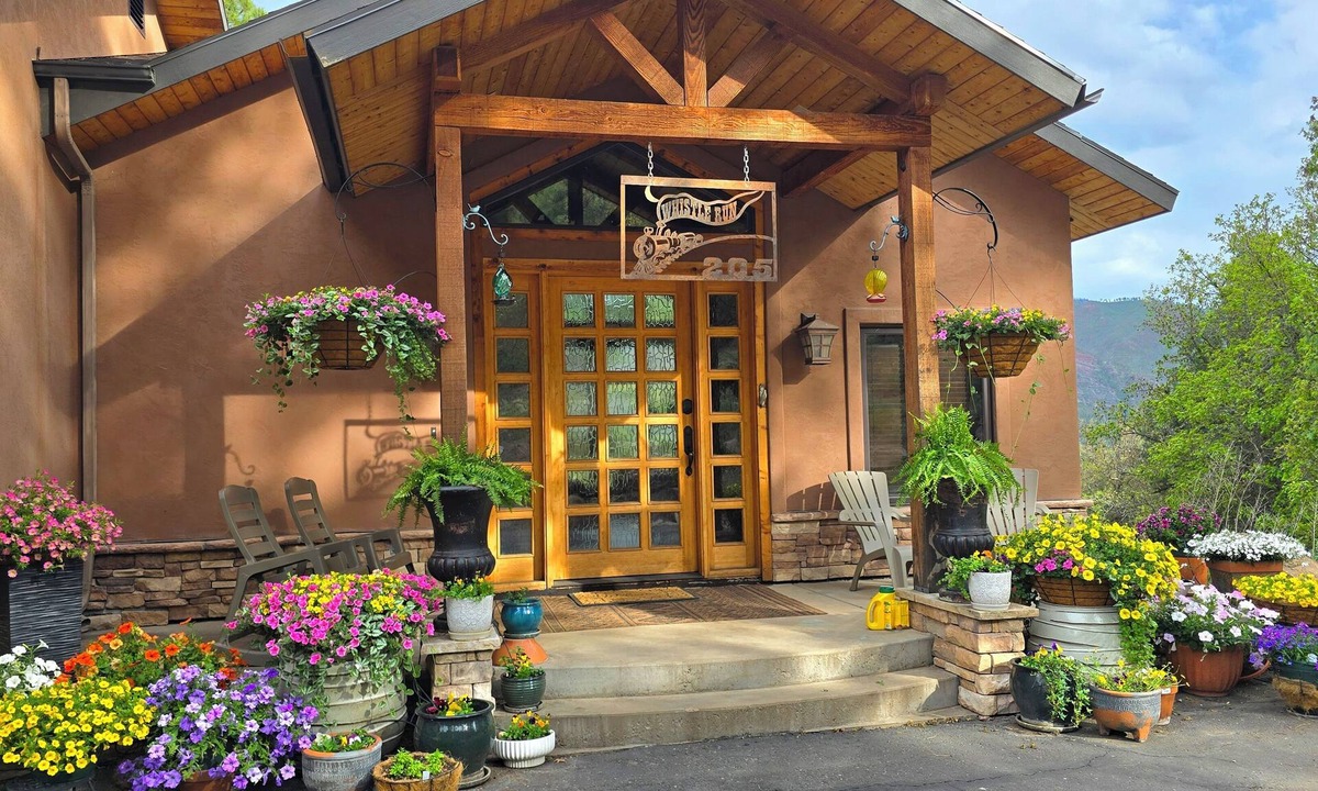 Hermosa House | WHISTLE RUN: Exceptional Mountain Retreat, Views, Privacy & Historic DSNGTrain