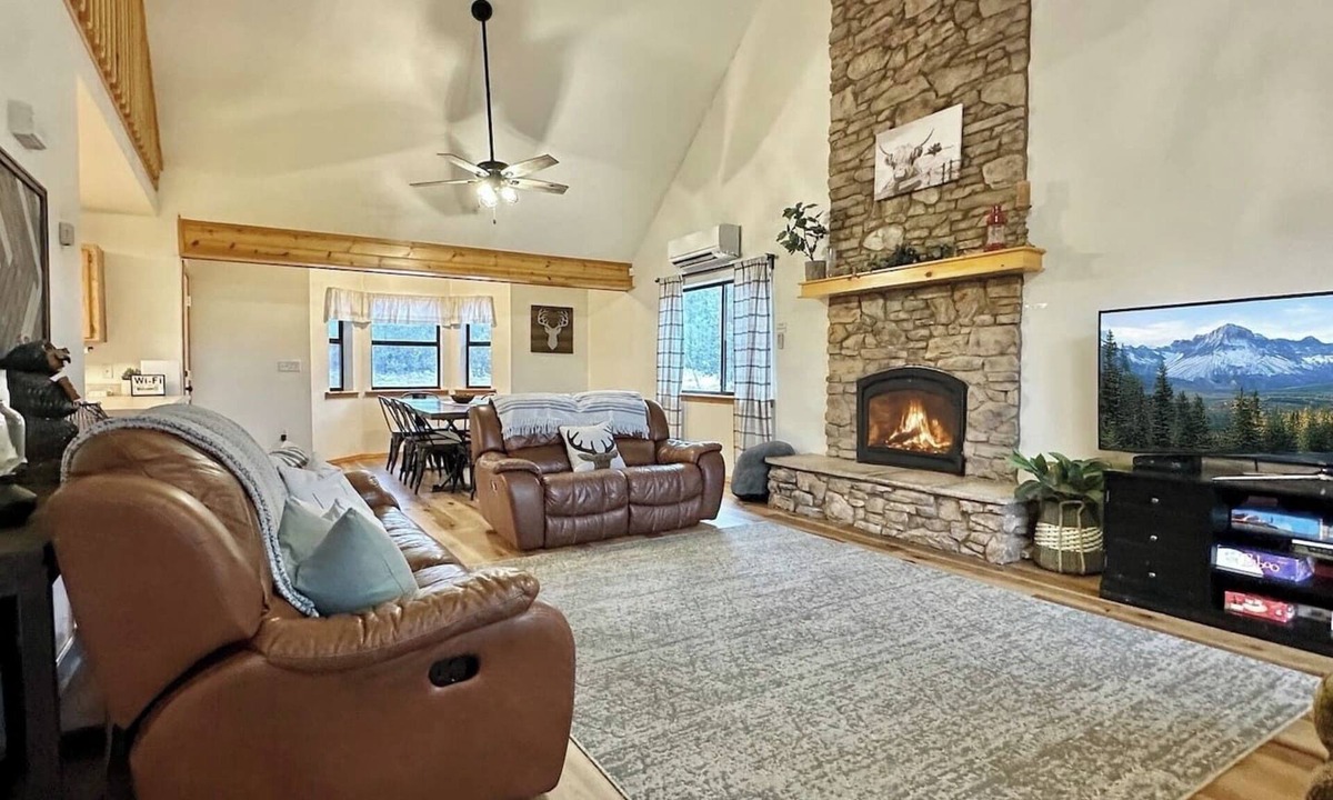Heber Cabin | Wild Aspen Ridge | Space to Gather, Room to Unwind