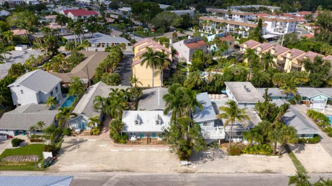 Siesta Key Hotel | Wild Plum