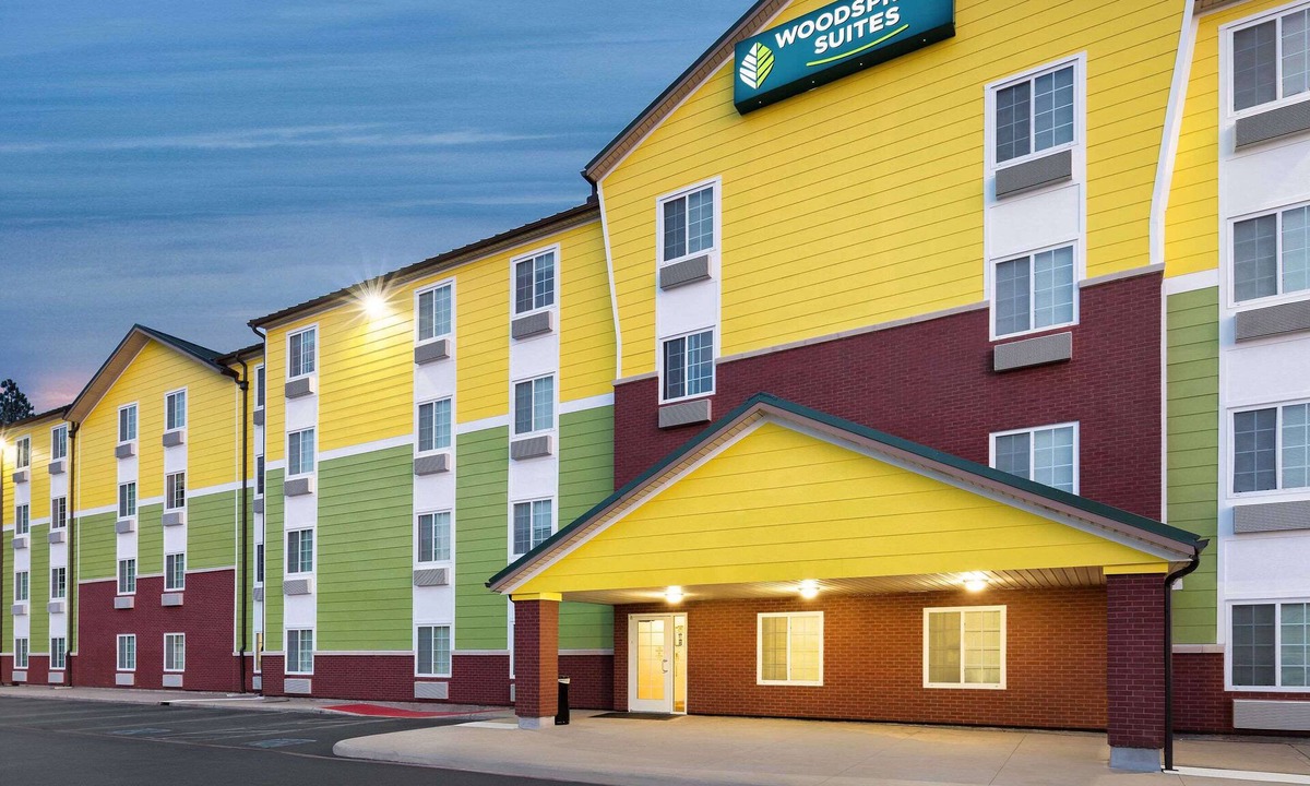 Tyler Hotel | WoodSpring Suites Tyler Rose Garden