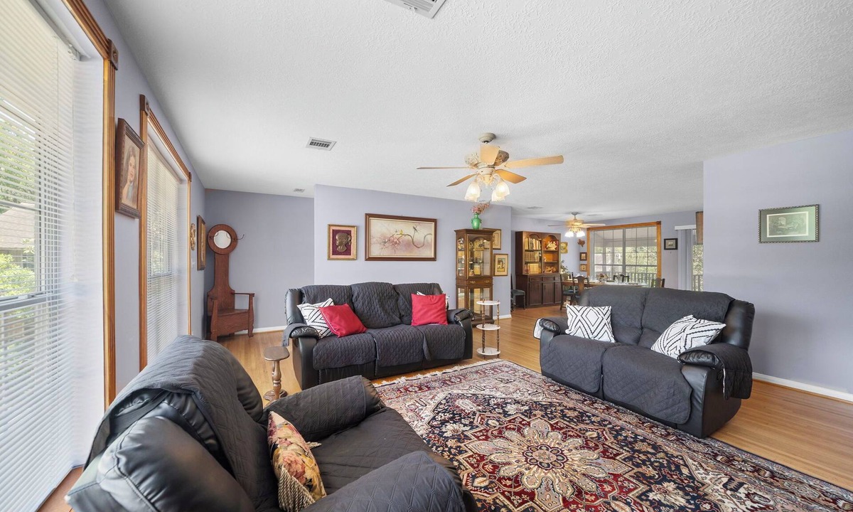 Memorial Apartment | World Cup Ready 3BR Home Sleeps Groups Energy Corridor