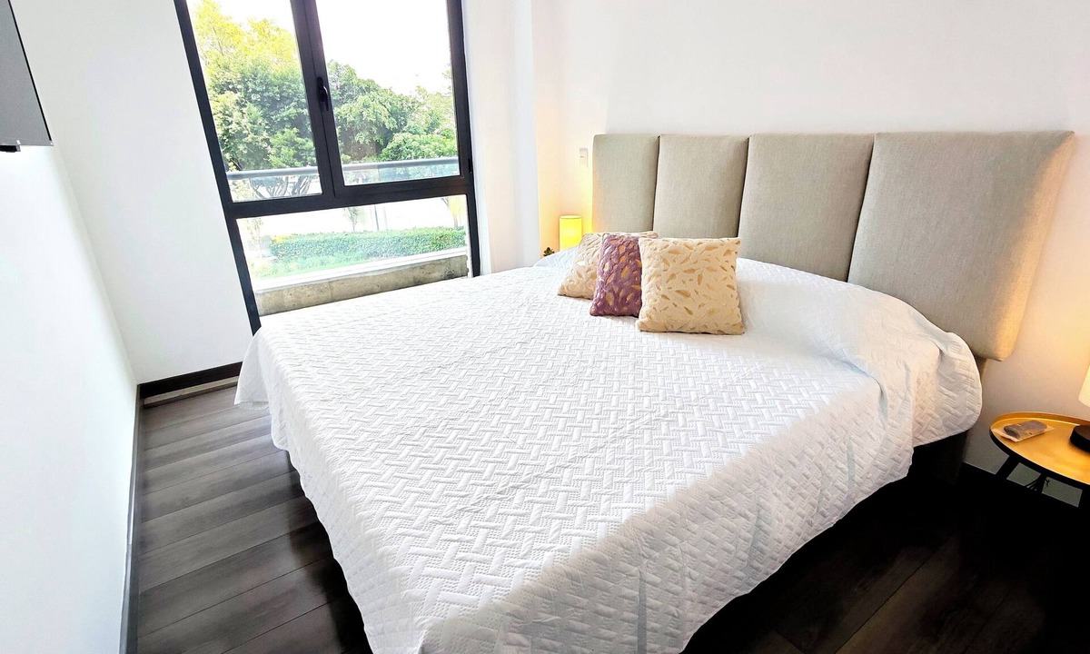 Anahuac Apartment | World Cup Stay | Pool, Gym, Parking & King Bed