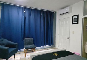10 VENATOR House Boutique