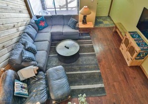 Cedars Powder Day Townhome: Ski-In, Ski-Out
