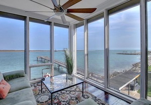 Channelview CV211
