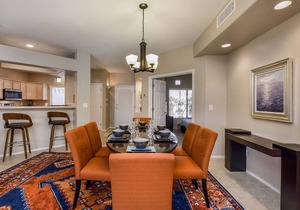 Comfortable condo with renovated kitchen, patio, pool, hot tub & fitness center