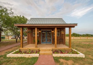 Country Tiny House - 10min to Silos at Magnolia (#1)
