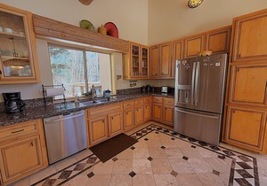 Lodge with Private Hot Tub, Pond, 2 Miles to Ski Resort