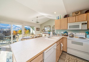 Park Pointe A301 - Community Pool/Hot tub in Chelan