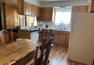Whispering Pines - Cabin *9 (2 Bedroom)