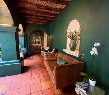 Ruta Independencia Hotel | Ébano Hotel Boutique