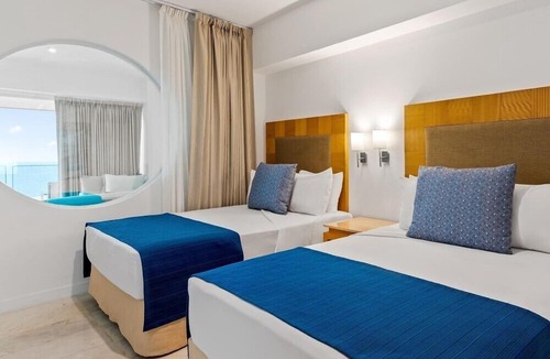Marina Mazatlan Hotel | 1 BR Elegant Condo with Jacuzzi and Spectacular Ocean View