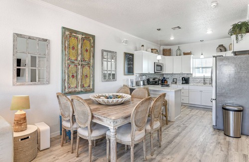 Surfside Beach House | 1 Min Walk to Beach: A Surfside Beach Favorite!