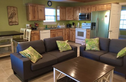 Hackberry House | 10% Discount- Hackberry Hideaway II Water View On Lake Calcasieu