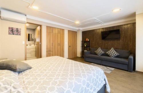 Historic Center House | 101 Lovely 2Bdrm 2bath apt AC Rooftop
