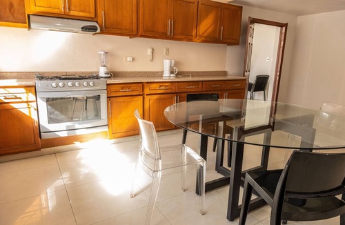 Torreon House | 14 Comfortable suite for 2 people