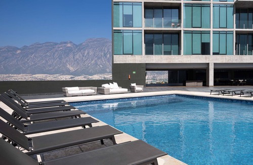 Monterrey Apartment | 17th-Floor Huasteca Mountain Views, Roofool & Gym