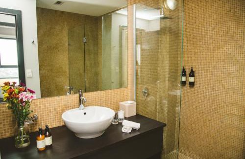 Ampliacion Granada Apartment | 19B- Great Apartment Fast WiFi and Pool 1BR 1BA