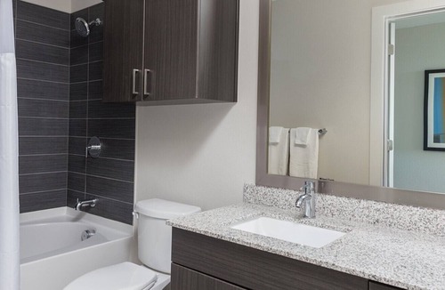Civic District Resort | 1BD/Austin - Rooftop Pool & Firepit, BBQ!