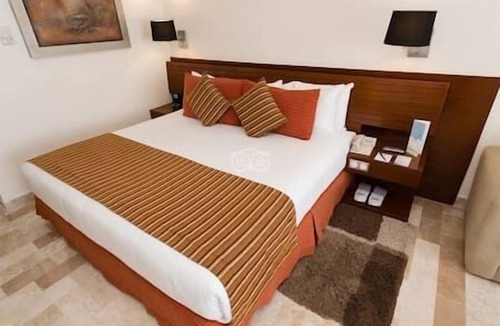 Puerto Vallarta Resort | 2/2 Melia Resort & Spa, Pool, Hot Tub, Balcony!