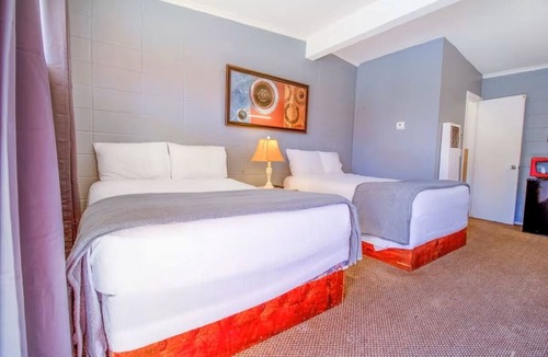 Wheeler Hotel | 2 Accommodations Near Museum, Wheeler Library, and Walking Trails + Free Parking