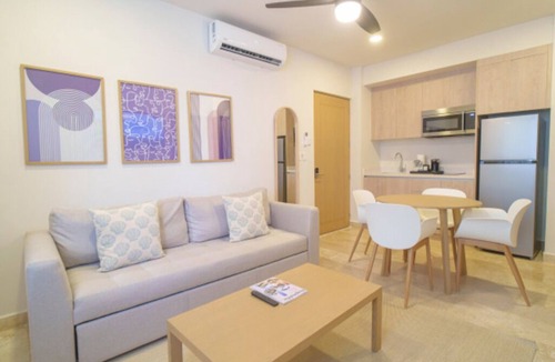 Downtown Hotel | 2 Convenient Units | 5 Mins to Playa del Carmen Main Beach | Rooftop Pool