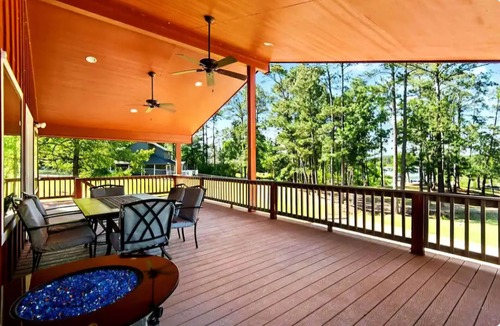 Brookeland House | 2 Homes! 6 BR 5BA! Swimming pool! Private Hot Tub! Pool Table! Basketball Hoop!