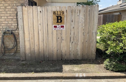 South Baton Rouge Condo | 2 Master Bedrooms -Very Clean- Recently Remolded Patios Park at front door