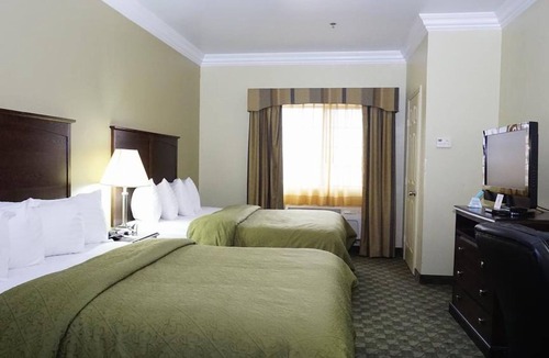 Cresson Hotel | 2 Queen Beds Stay, Scottish Inns Cresson, Free Hot Breakfast & Parking