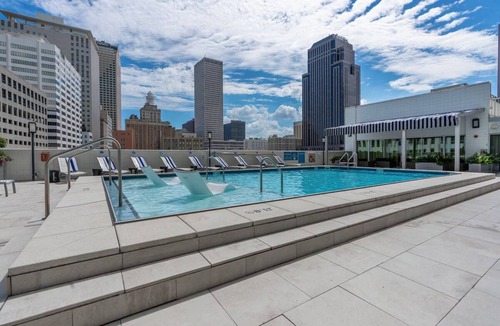 Faubourg Delassize Hotel | 2 Queens Std Room, Holiday Inn – City Views, Prime Location Downtown