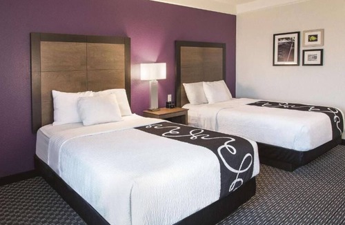 Arlington Hotel | 2 x 2 Double Beds, Non-Smoking at La Quinta Inn by Wyndham Arlington