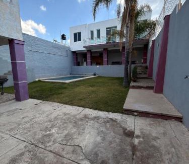 Tlajomulco de Zuniga House | 20 minutes from Chapala, Pool &Grill