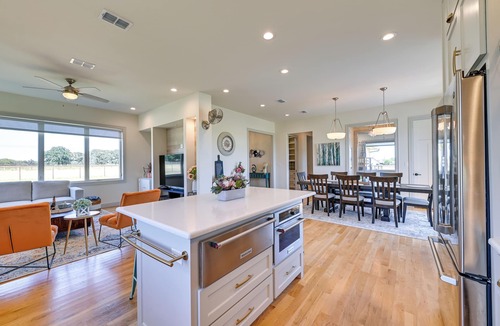 Weston House | 26-Acre Pilot Point Ranch Home w/Pool & Mini Golf