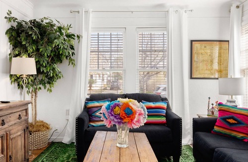 Southtown House | 2Bdrm Gem | Walk 2 Alamo, Riverwalk, Conv. Center