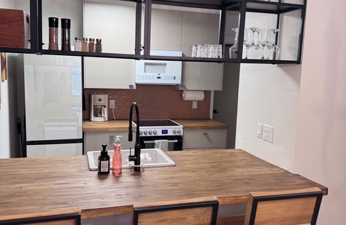 Heritage Apartment | 2BR/1BA LUXURY FLAT - QUIET, CONVENIENT, WELL APPOINTED, PRIVATE YARD