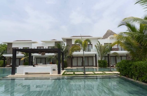 Monterrico Villa | 2br | 7 guests | direct entry to the pool Monterri