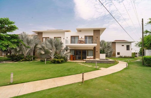 Monterrico Villa | 2br | 7 guests | direct entry to the pool Monterri