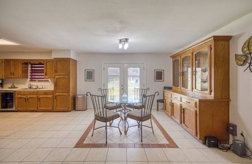 Pharr House | 2BR Home Backyard Community Pool Near Arena
