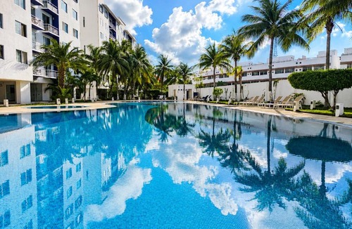 Downtown Cancun Apartment | 2BR Resort Apartment Cancun Pool WiFi AC