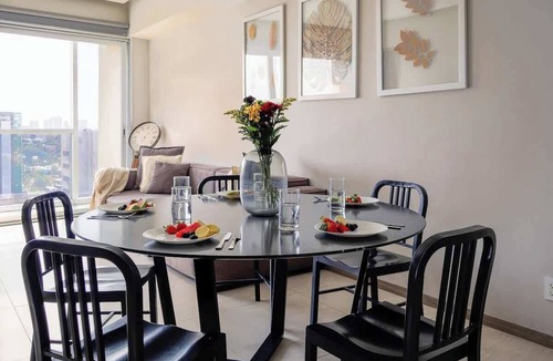 Financial District House | 2BR retreat close to Colomos w/gym