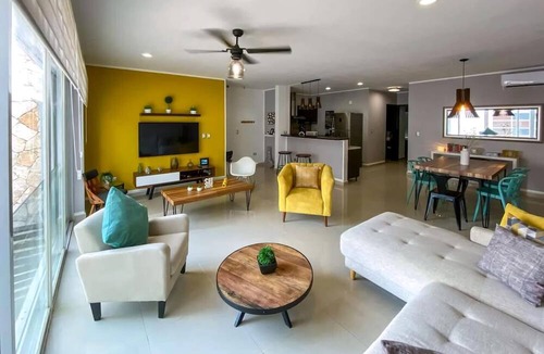 Playacar Fase I Apartment | 2BR retreat w/rooftop pool near 5th Ave