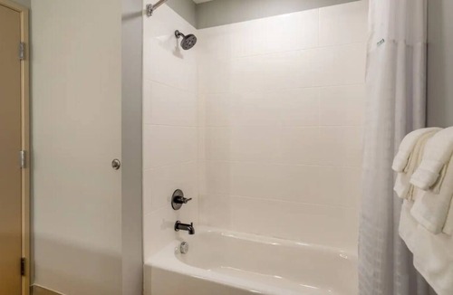 San Angelo House | 3 Affordable Units Near San Angelo State Park! FREE Parking and Breakfast!
