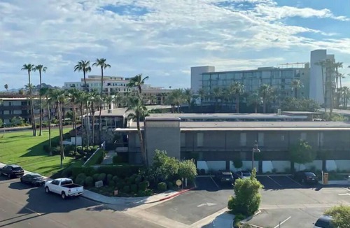 Arts District House | 3 bedroom 1.5 million dollar townhome in the Heart of Old Town Scottsdale