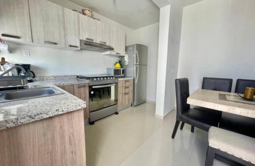 La Paz House | 3 Bedroom House wit Pool Access